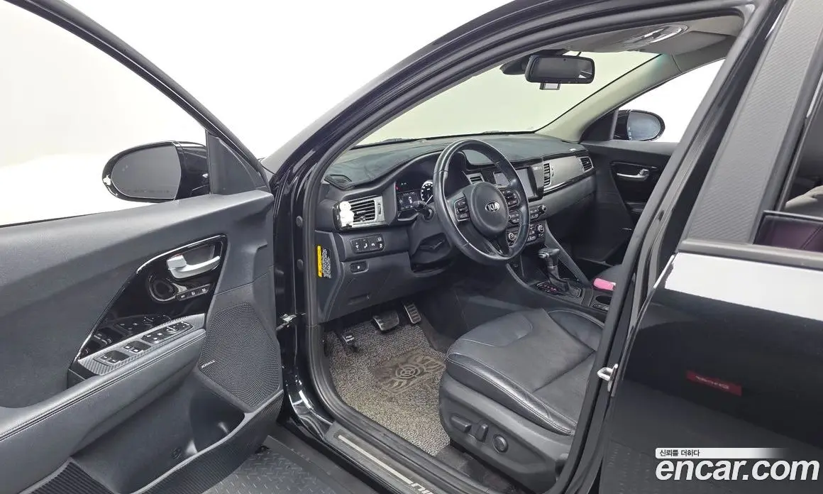 Kia Niro 2019 1.6 автомат (гидро), фото 13 Kia Niro 2019 1.6 автомат (гидро), фото 13