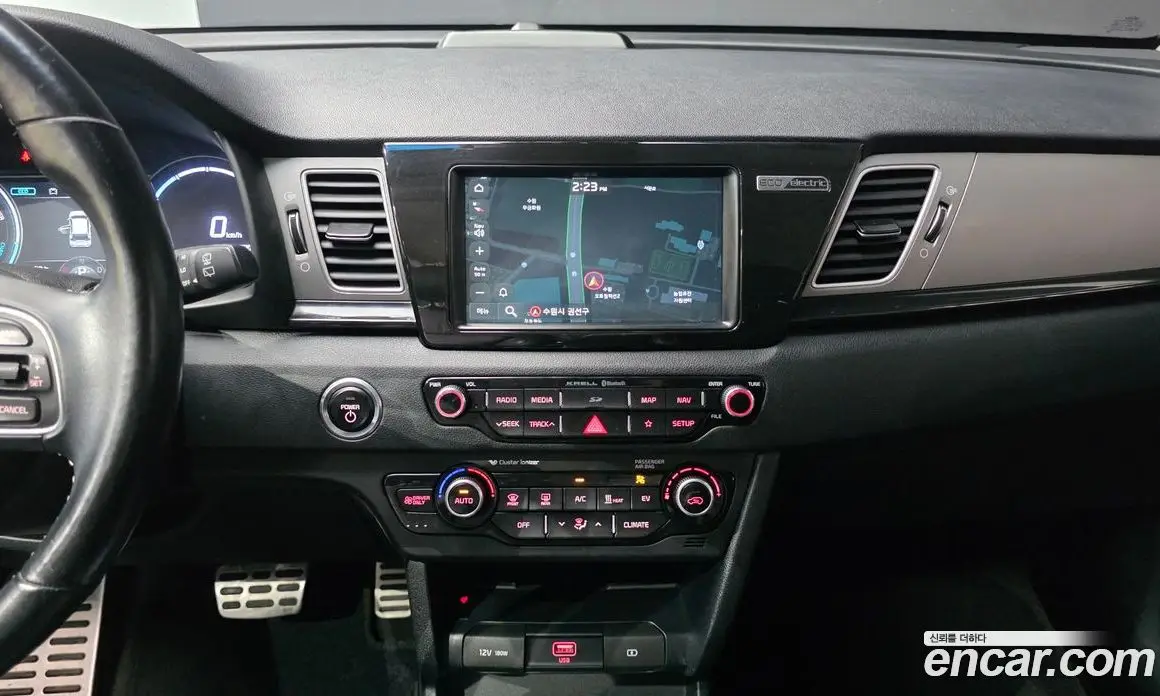 Kia Niro 2019 0.2 автомат (гидро), фото 14