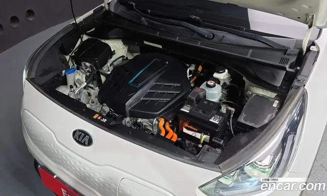 Kia Niro 2019 0.2 автомат (гидро), миниатюра 6