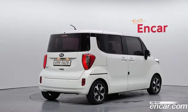 Kia Ray 2013 1.0 автомат (гидро), миниатюра 2 Kia Ray 2013 1.0 автомат (гидро), миниатюра 2