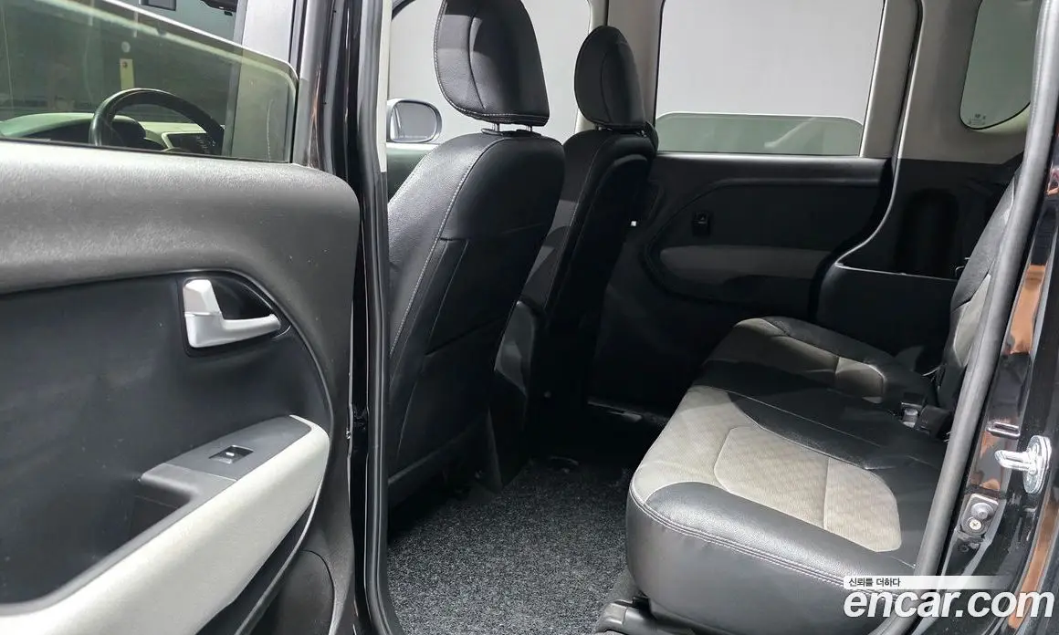 Kia Ray 2021 1.0 автомат (гидро), фото 18