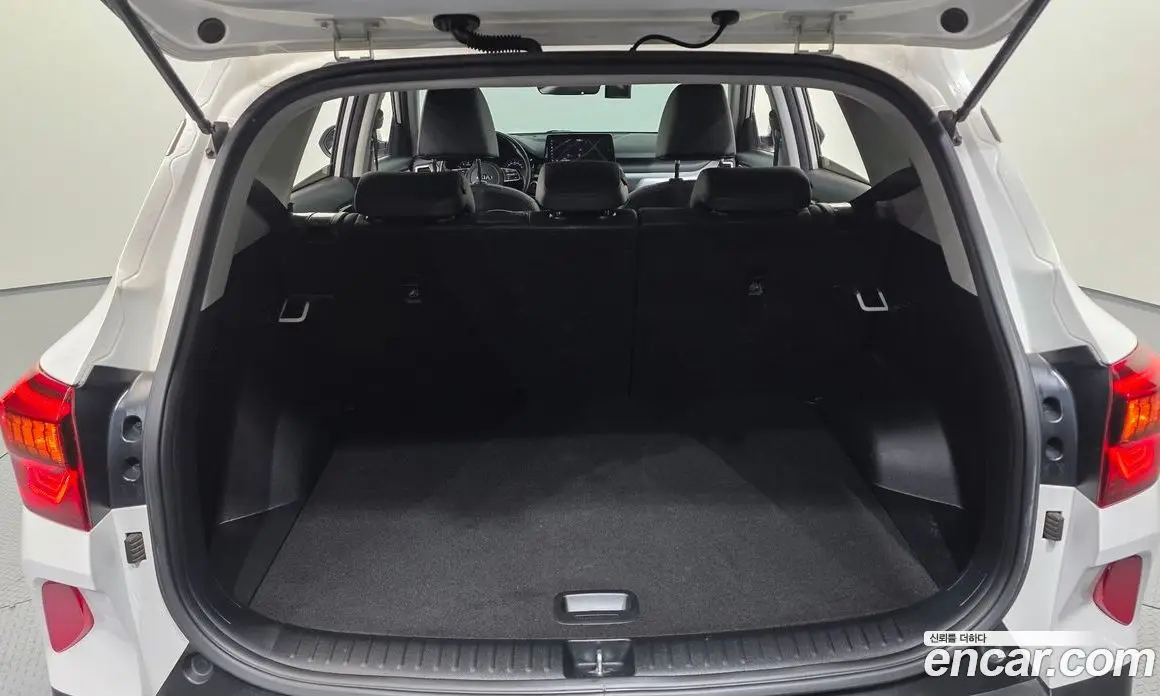 Kia Seltos 2019 1.6 автомат (гидро), фото 20