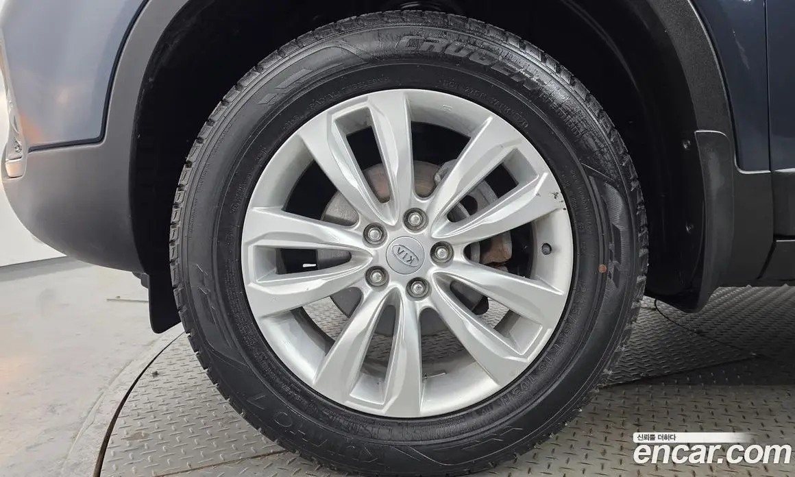 Kia Sorento 2011 2.2 автомат (гидро), фото 5