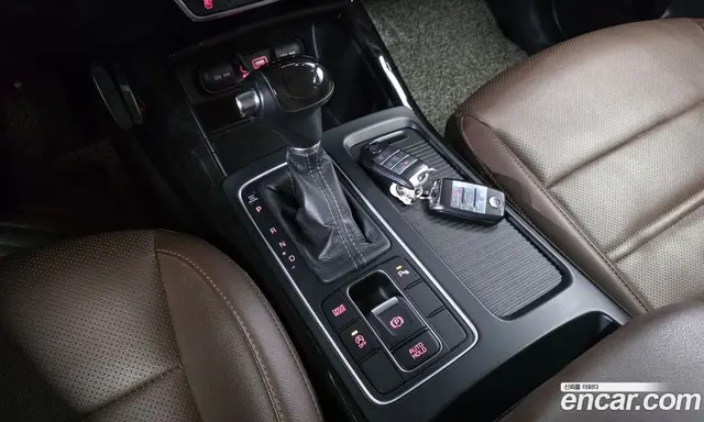 Kia Sorento 2015 2.0 автомат (гидро), миниатюра 9 Kia Sorento 2015 2.0 автомат (гидро), миниатюра 9