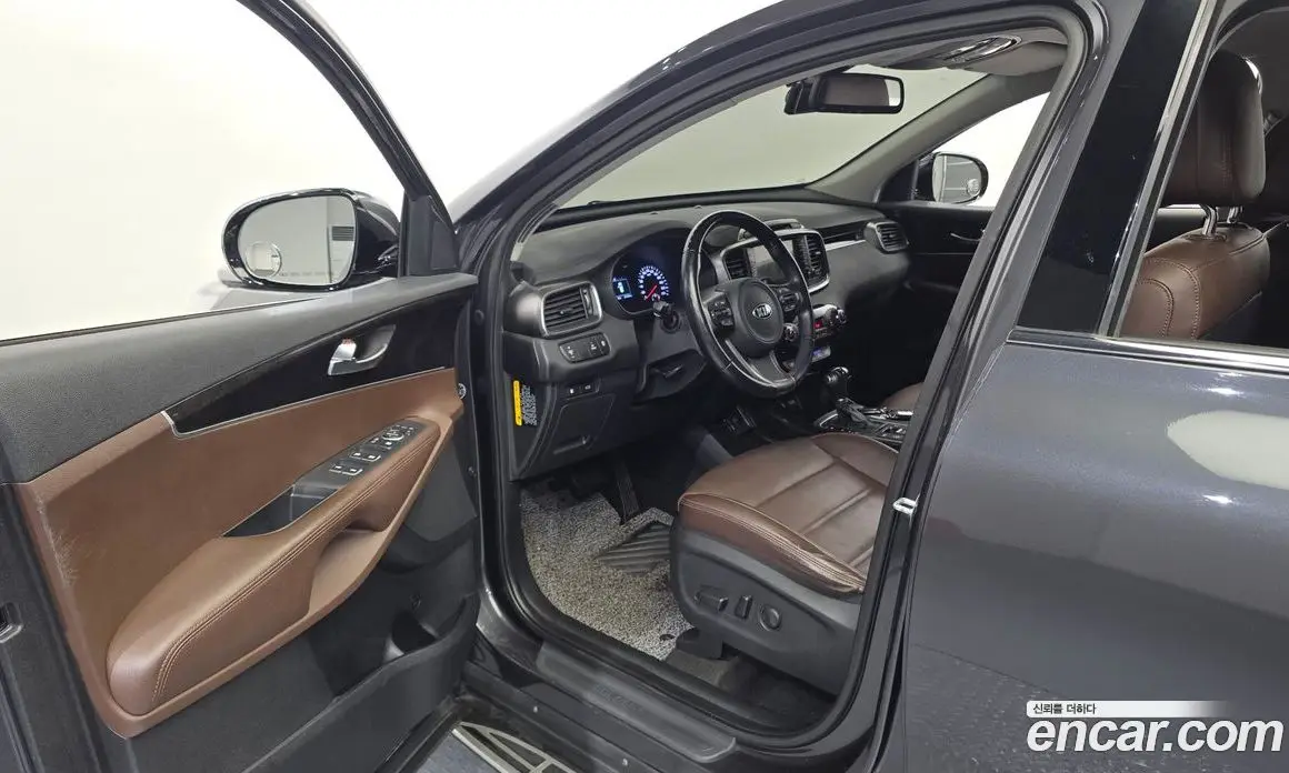 Kia Sorento 2015 2.0 автомат (гидро), фото 10 Kia Sorento 2015 2.0 автомат (гидро), фото 10