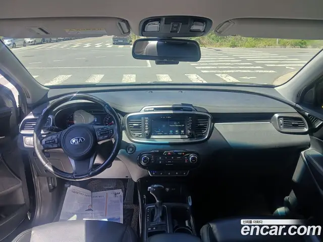 Kia Sorento 2015 2.0 автомат (гидро), миниатюра 9 Kia Sorento 2015 2.0 автомат (гидро), миниатюра 9