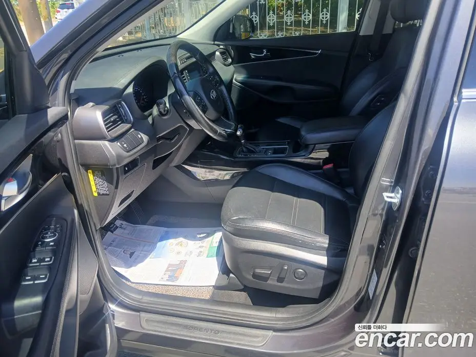Kia Sorento 2015 2.0 автомат (гидро), фото 10 Kia Sorento 2015 2.0 автомат (гидро), фото 10