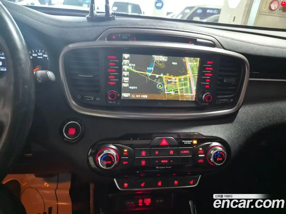 Kia Sorento 2015 2.0 автомат (гидро), фото 16