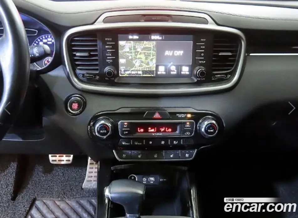 Kia Sorento 2017 2.2 автомат (гидро), фото 11 Kia Sorento 2017 2.2 автомат (гидро), фото 11
