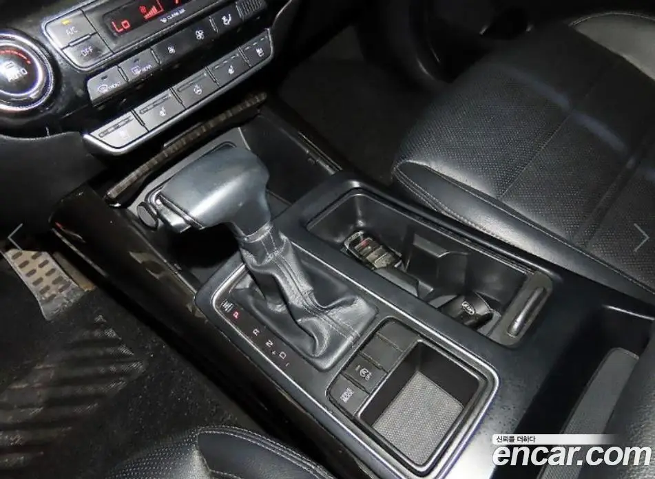 Kia Sorento 2017 2.2 автомат (гидро), фото 12 Kia Sorento 2017 2.2 автомат (гидро), фото 12