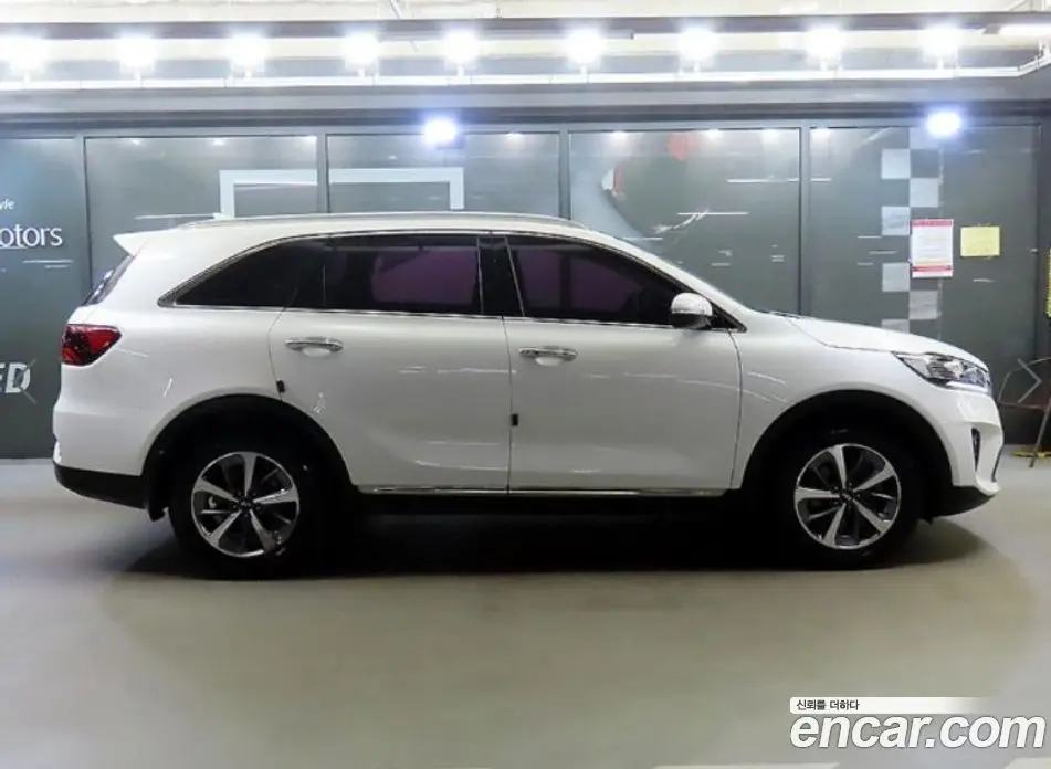 Kia Sorento 2017 2.2 автомат (гидро), фото 3 Kia Sorento 2017 2.2 автомат (гидро), фото 3