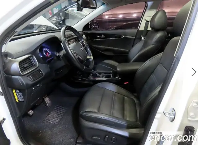 Kia Sorento 2017 2.2 автомат (гидро), миниатюра 6 Kia Sorento 2017 2.2 автомат (гидро), миниатюра 6
