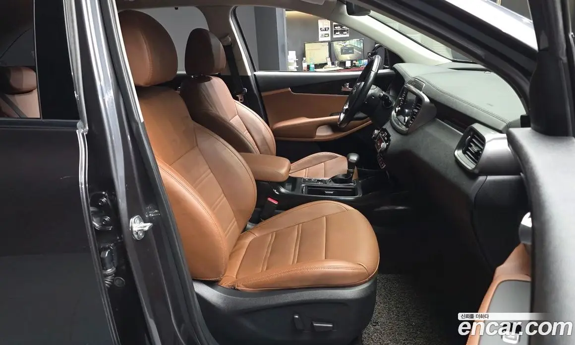 Kia Sorento 2019 2.0 автомат (гидро), фото 17 Kia Sorento 2019 2.0 автомат (гидро), фото 17