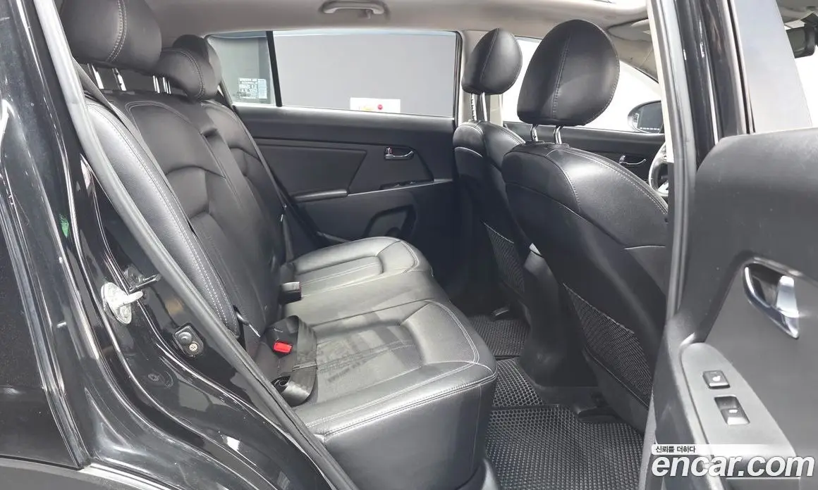 Kia Sportage 2010 2.0 автомат (гидро), фото 12