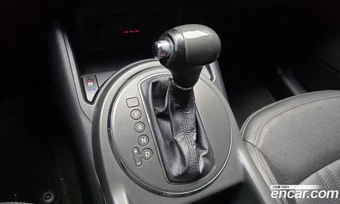 Kia Sportage 2011 2.0 автомат (гидро), фото 9