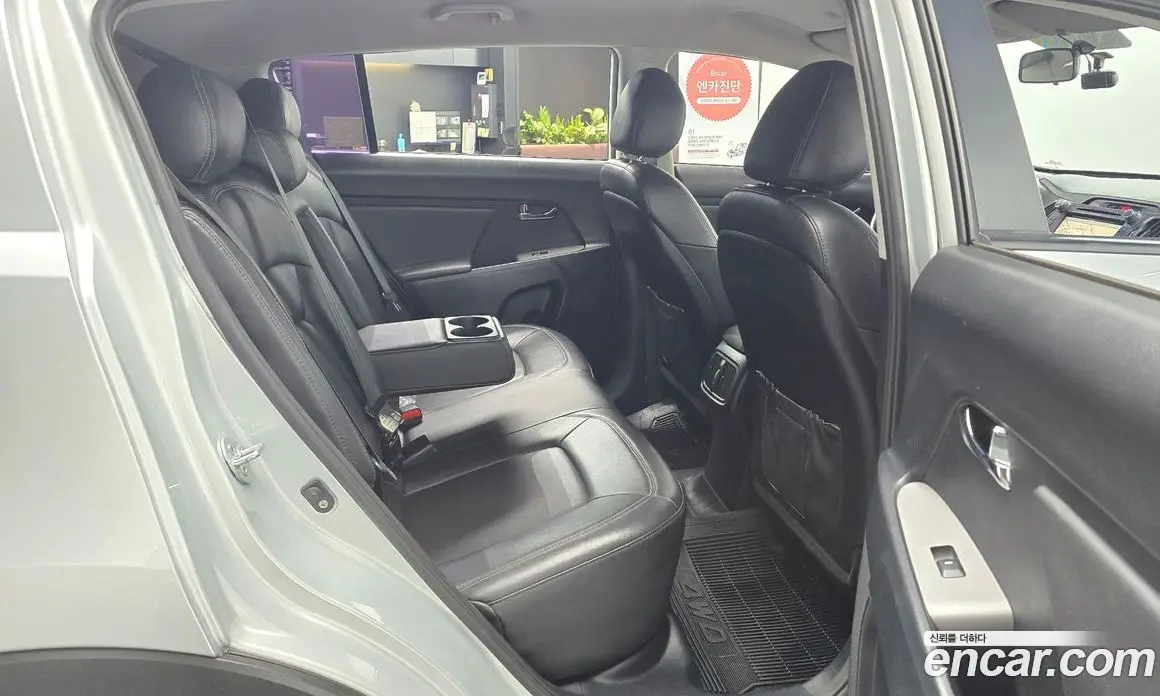 Kia Sportage 2013 2.0 автомат (гидро), фото 16