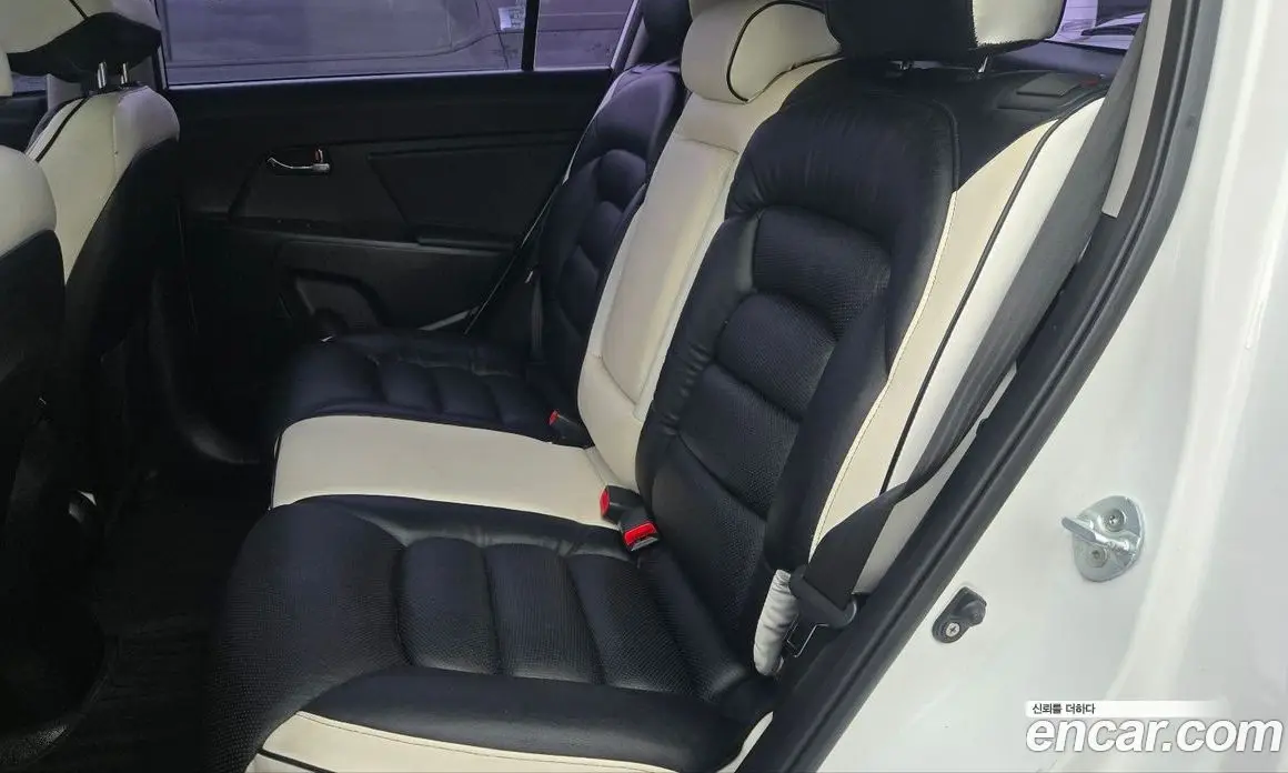 Kia Sportage 2013 2.0 автомат (гидро), фото 12