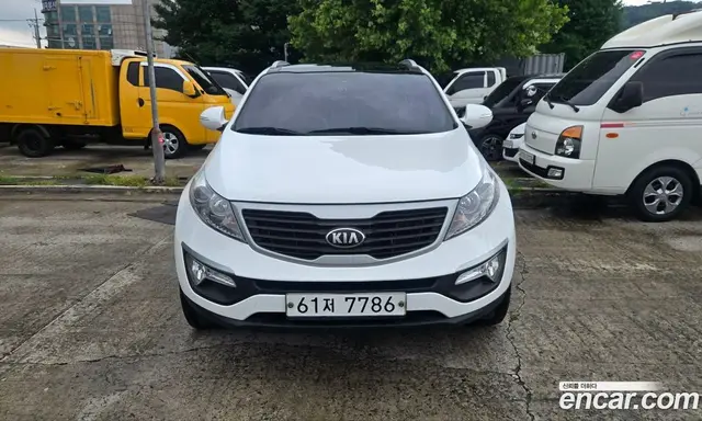 Kia Sportage 2013 2.0 автомат (гидро), миниатюра 3