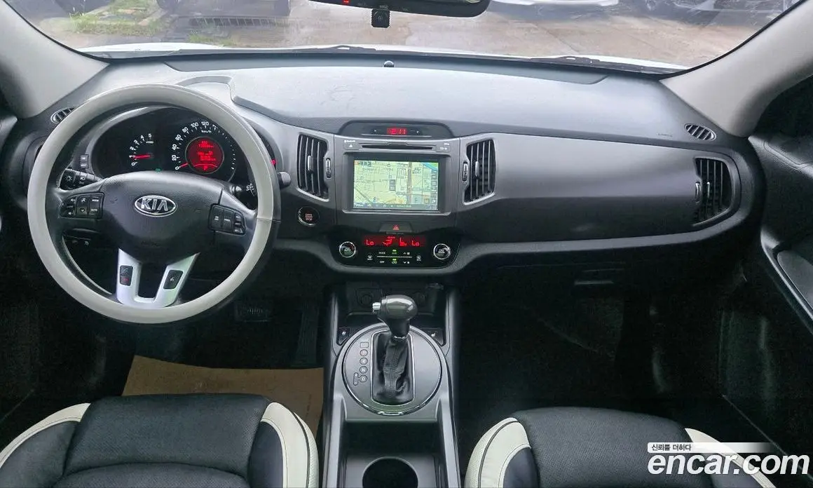 Kia Sportage 2013 2.0 автомат (гидро), фото 10