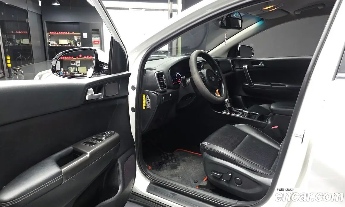 Kia Sportage 2015 2.0 автомат (гидро), фото 10 Kia Sportage 2015 2.0 автомат (гидро), фото 10