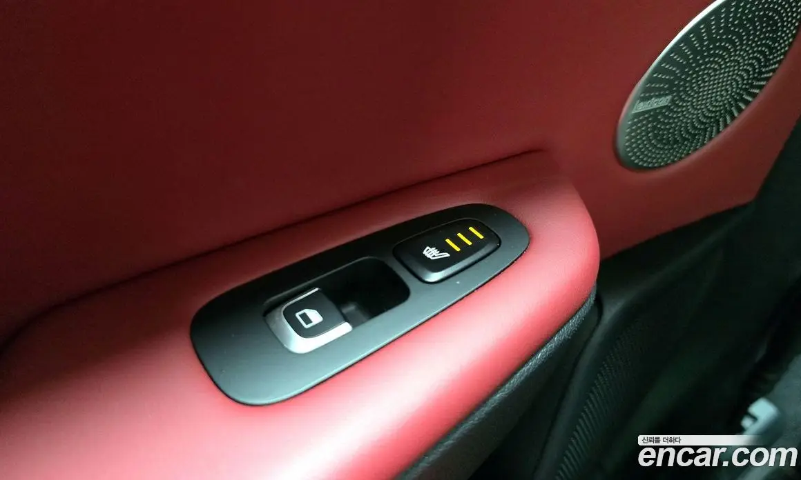 Kia Stinger 2018 3.3 автомат (гидро), фото 18 Kia Stinger 2018 3.3 автомат (гидро), фото 18