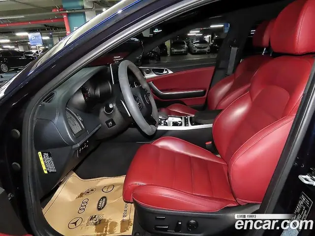 Kia Stinger 2018 3.3 автомат (гидро), миниатюра 6