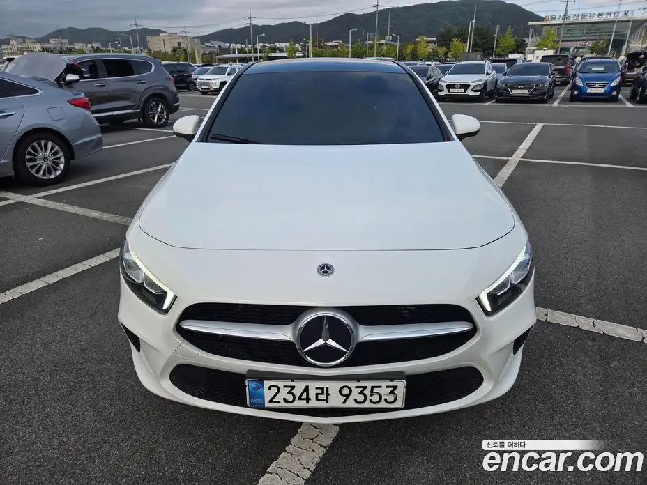 Mercedes-Benz A-Class 2021 2.0 автомат (гидро), фото 3 Mercedes-Benz A-Class 2021 2.0 автомат (гидро), фото 3