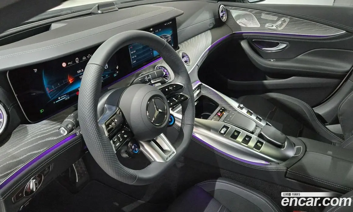 Mercedes-Benz AMG GT 2026 2.0 автомат (гидро), фото 15