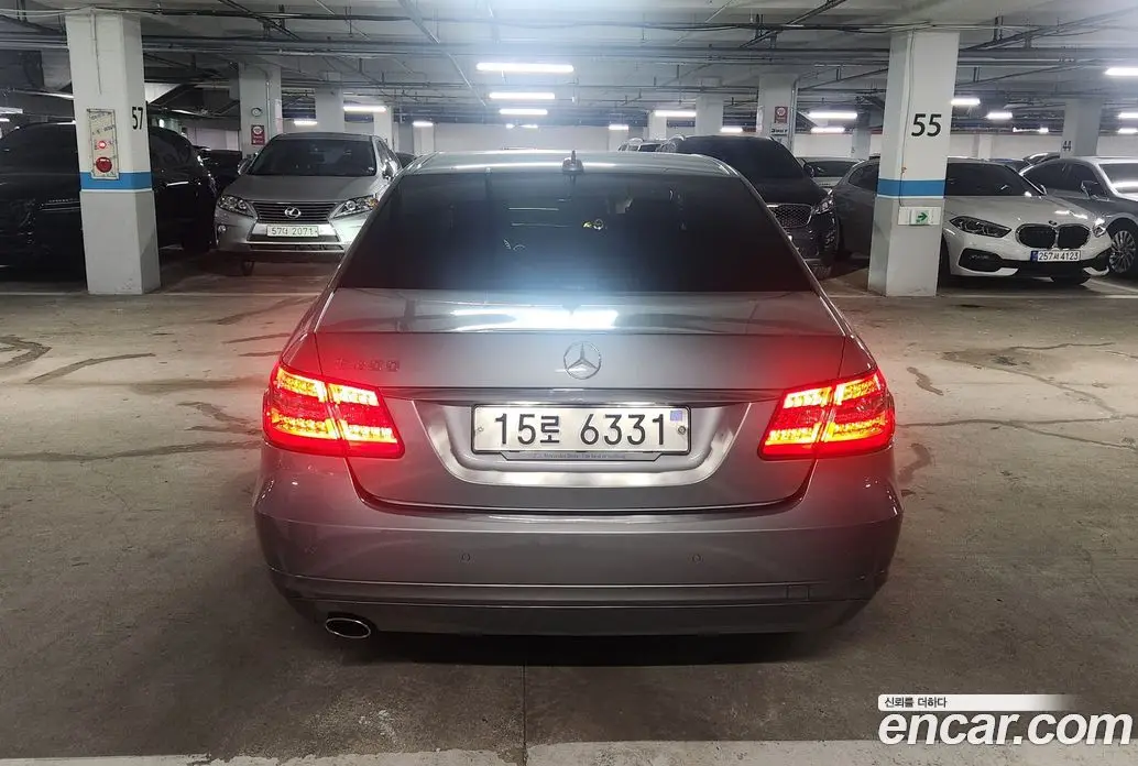 Mercedes-Benz E-Class 2013 1.8 автомат (гидро), фото 2
