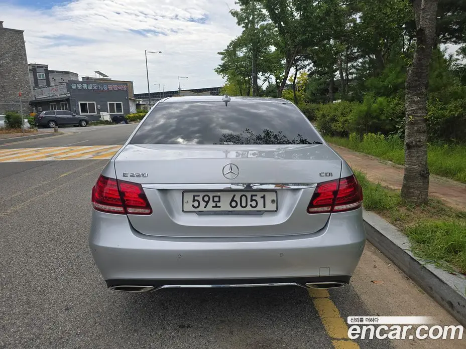 Mercedes-Benz E-Class 2014 2.1 автомат (гидро), фото 4 Mercedes-Benz E-Class 2014 2.1 автомат (гидро), фото 4