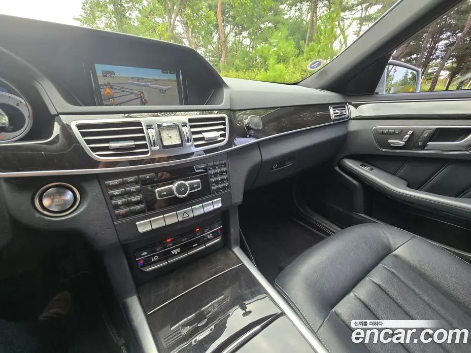Mercedes-Benz E-Class 2014 2.1 автомат (гидро), фото 9 Mercedes-Benz E-Class 2014 2.1 автомат (гидро), фото 9