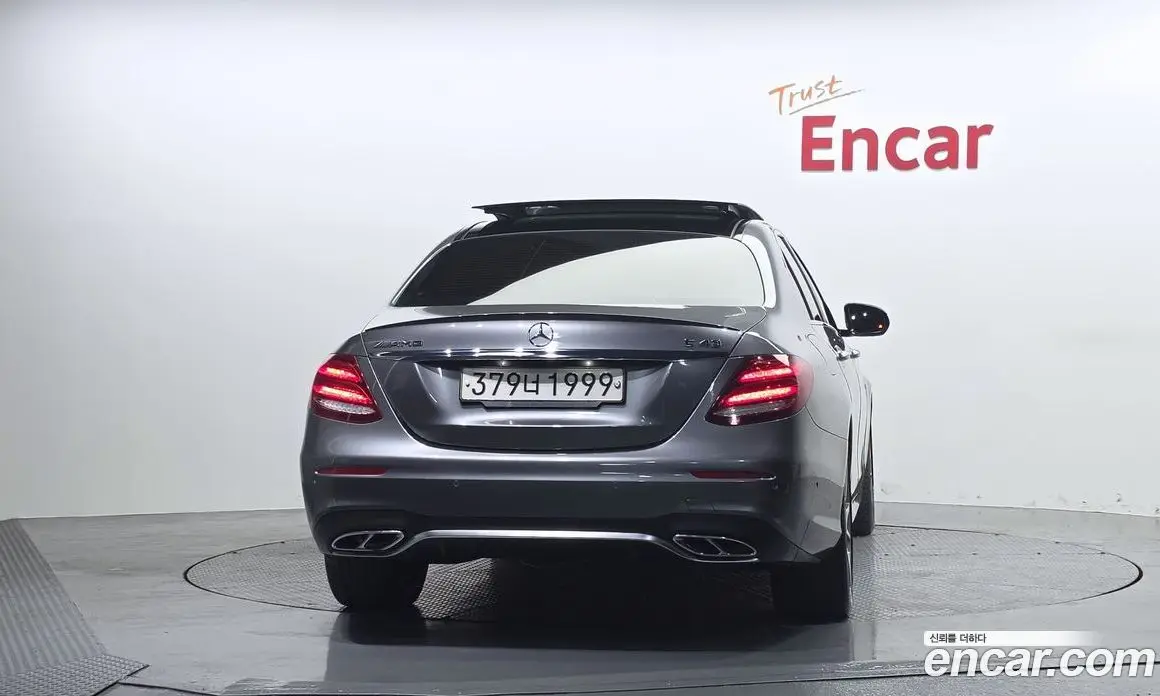 Mercedes-Benz E-Class 2017 3.0 автомат (гидро), фото 4 Mercedes-Benz E-Class 2017 3.0 автомат (гидро), фото 4