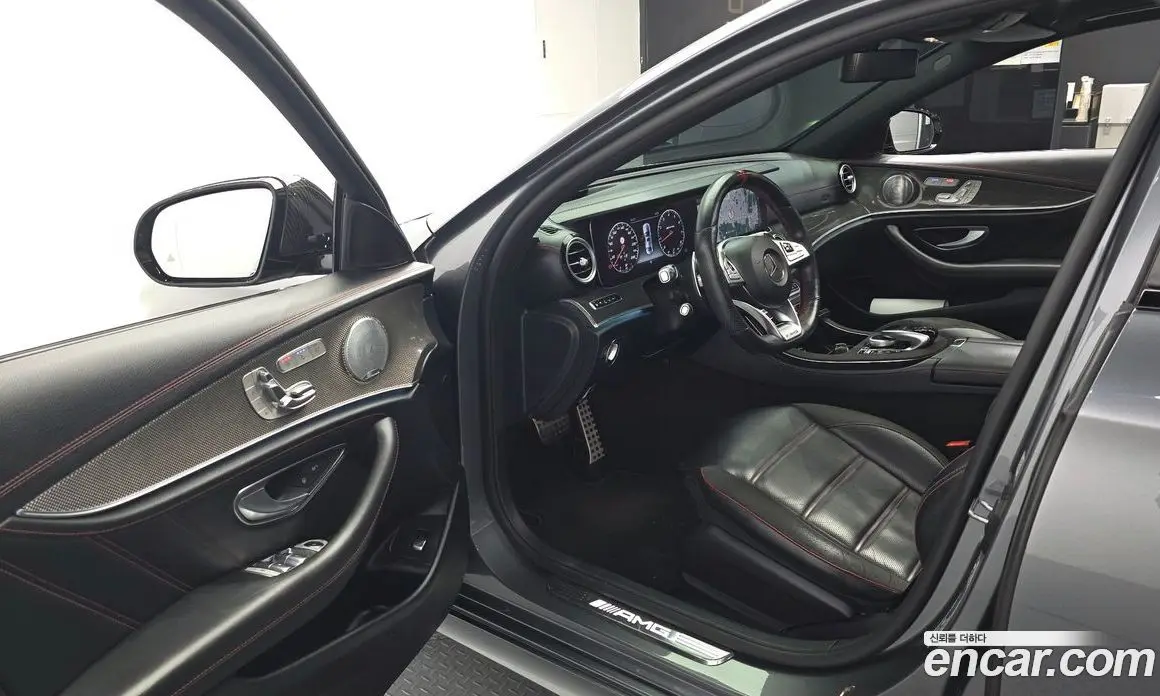 Mercedes-Benz E-Class 2017 3.0 автомат (гидро), фото 10 Mercedes-Benz E-Class 2017 3.0 автомат (гидро), фото 10