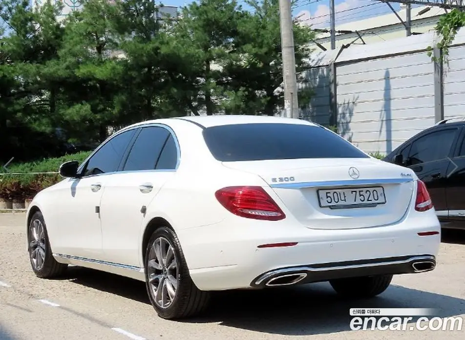 Mercedes-Benz E-Class 2019 2.0 автомат (гидро), фото 3 Mercedes-Benz E-Class 2019 2.0 автомат (гидро), фото 3