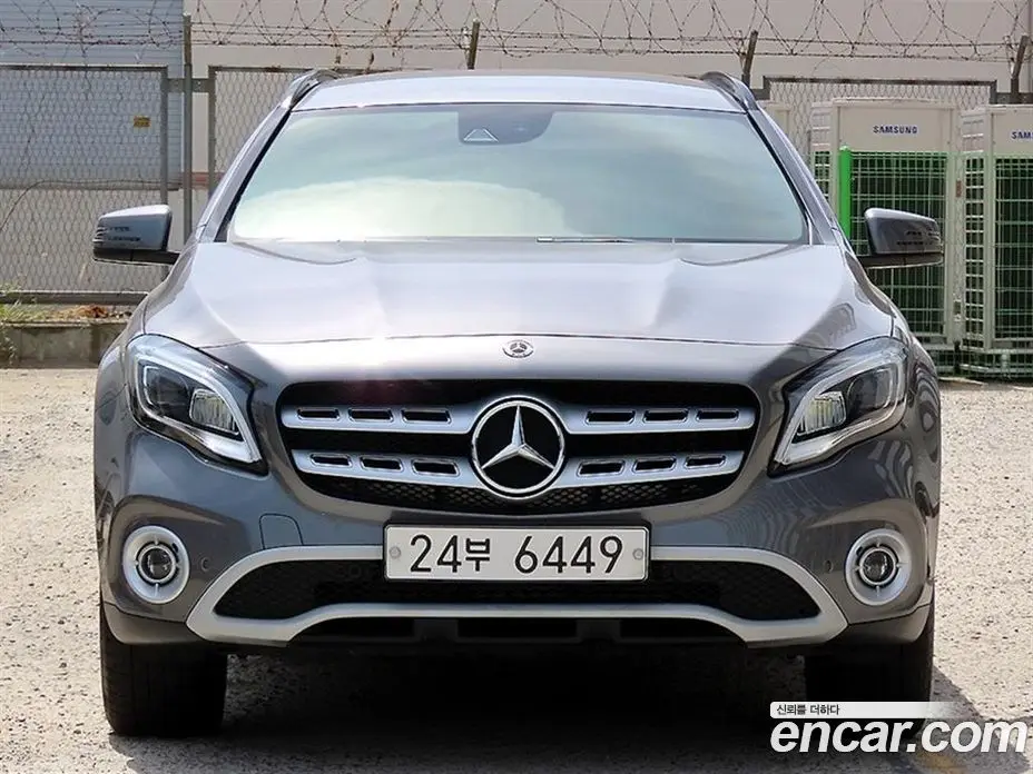 Mercedes-Benz GLA-Class 2018 2.0 автомат (гидро), фото 20 Mercedes-Benz GLA-Class 2018 2.0 автомат (гидро), фото 20