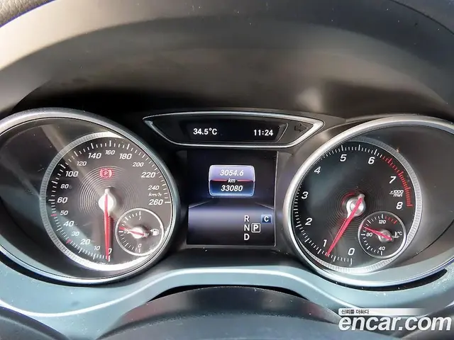 Mercedes-Benz GLA-Class 2018 2.0 автомат (гидро), миниатюра 8 Mercedes-Benz GLA-Class 2018 2.0 автомат (гидро), миниатюра 8