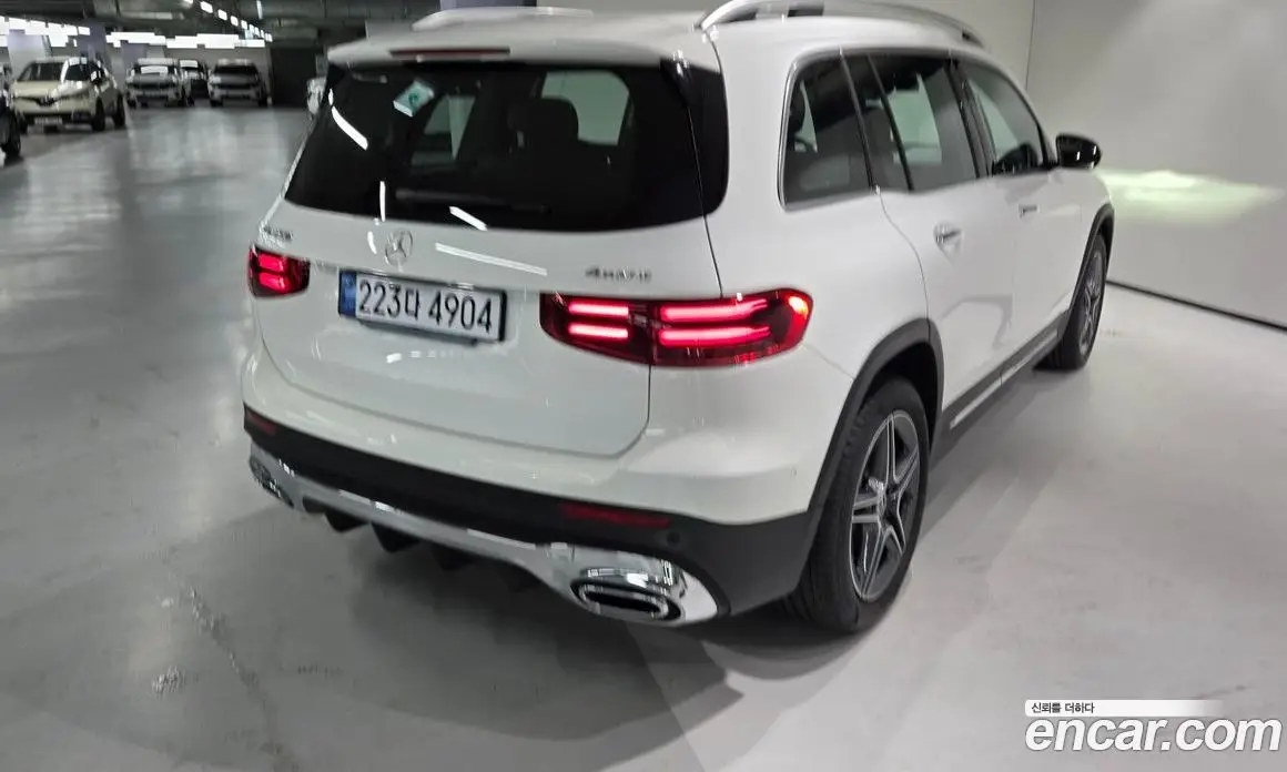 Mercedes-Benz GLB-Class 2025 2.0 автомат (гидро), фото 4