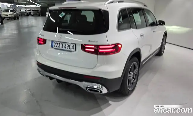 Mercedes-Benz GLB-Class 2025 2.0 автомат (гидро), миниатюра 4