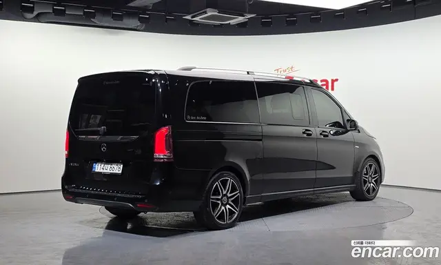 Mercedes-Benz V-Class 2018 2.1 автомат (гидро), миниатюра 2 Mercedes-Benz V-Class 2018 2.1 автомат (гидро), миниатюра 2