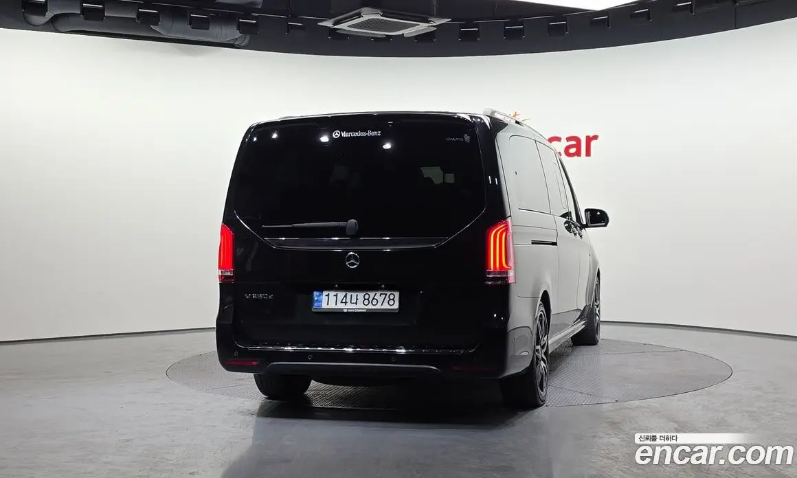 Mercedes-Benz V-Class 2018 2.1 автомат (гидро), фото 4 Mercedes-Benz V-Class 2018 2.1 автомат (гидро), фото 4