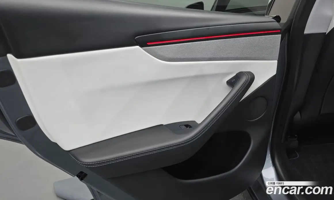 Tesla Model Y 2025 0.2 автомат (гидро), фото 15 Tesla Model Y 2025 0.2 автомат (гидро), фото 15