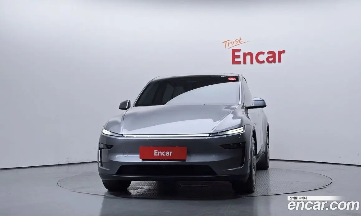 Tesla Model Y 2025 0.2 автомат (гидро), фото 3 Tesla Model Y 2025 0.2 автомат (гидро), фото 3