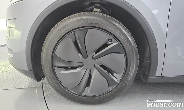 Tesla Model Y 2025 0.2 автомат (гидро), миниатюра 5 Tesla Model Y 2025 0.2 автомат (гидро), миниатюра 5
