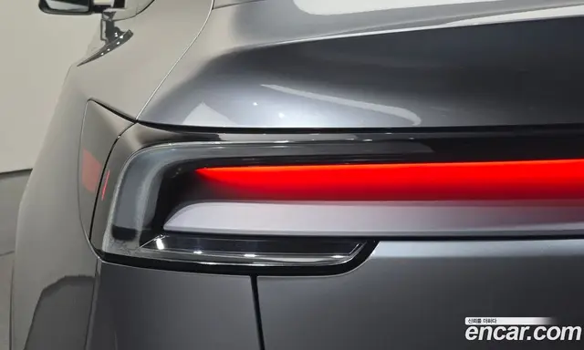 Tesla Model Y 2025 0.2 автомат (гидро), миниатюра 9 Tesla Model Y 2025 0.2 автомат (гидро), миниатюра 9