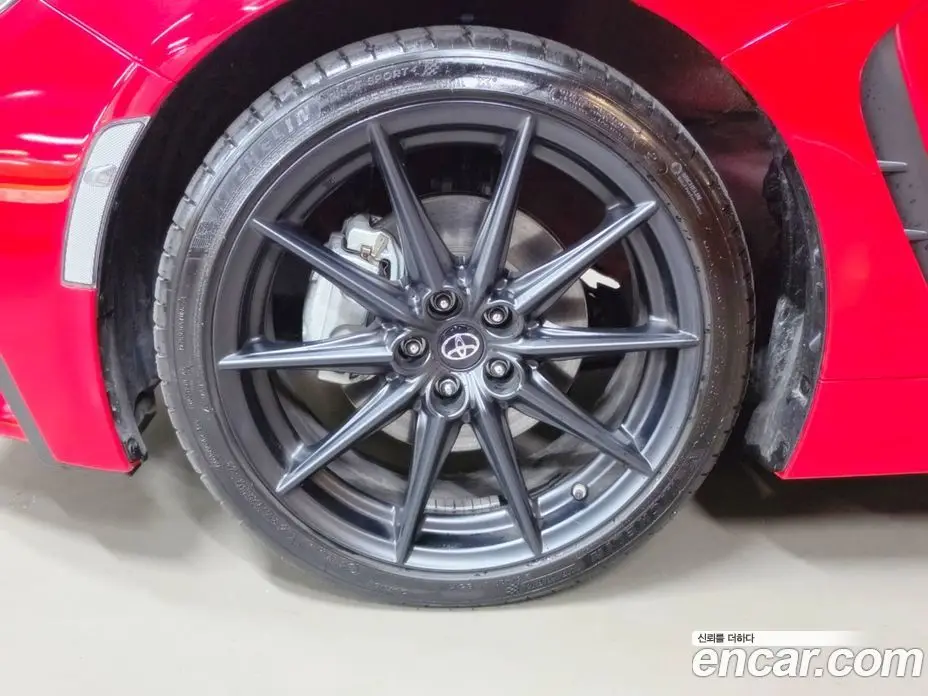 Toyota 86 2024 2.4 автомат (гидро), фото 5