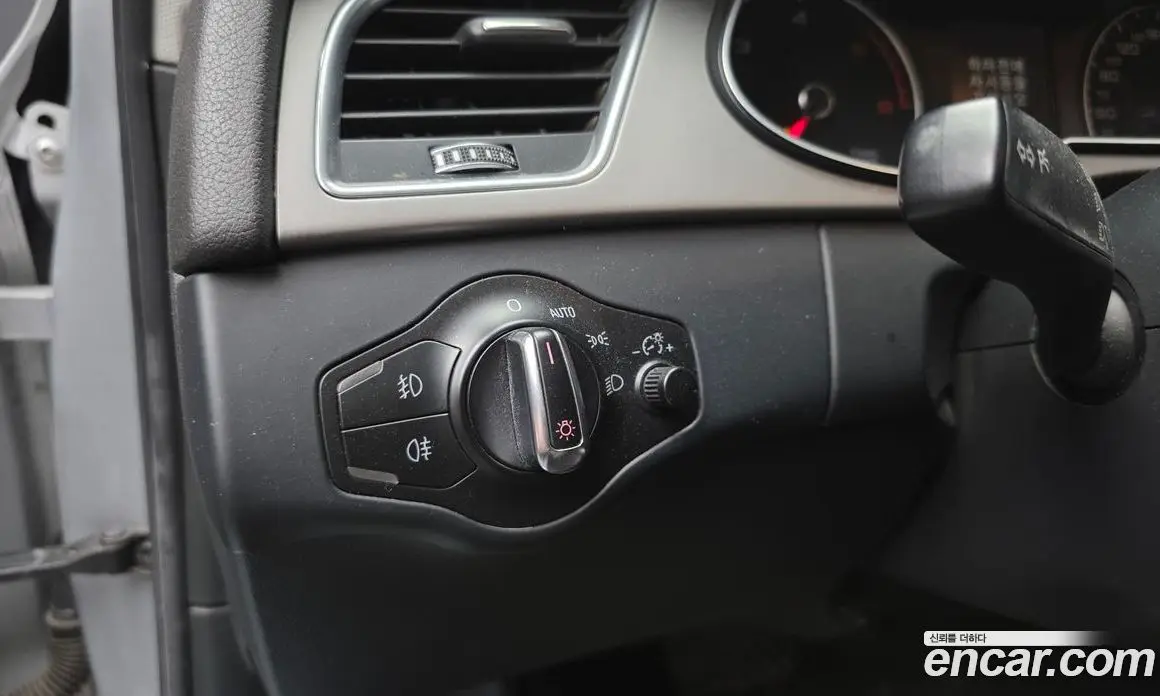 Audi A4 2014 2.0 автомат (гидро), фото 16