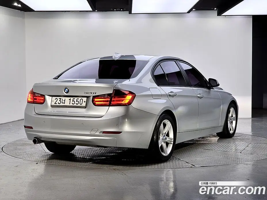 BMW 3 серия 2013 2.0 автомат (гидро), фото 4 BMW 3 серия 2013 2.0 автомат (гидро), фото 4