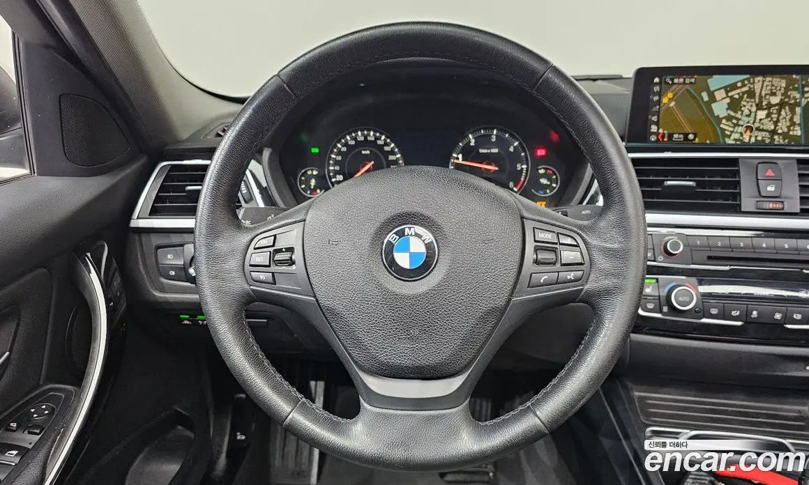 BMW 3 серия 2018 2.0 автомат (гидро), фото 19 BMW 3 серия 2018 2.0 автомат (гидро), фото 19