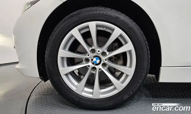 BMW 3 серия 2018 2.0 автомат (гидро), миниатюра 5 BMW 3 серия 2018 2.0 автомат (гидро), миниатюра 5
