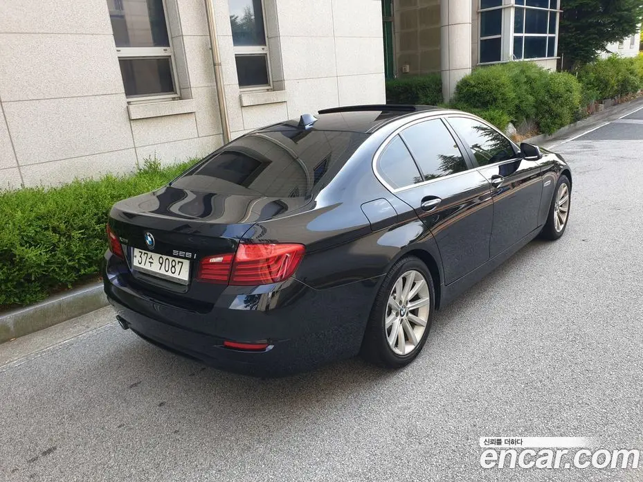 BMW 5 серия 2014 2.0 автомат (гидро), фото 17